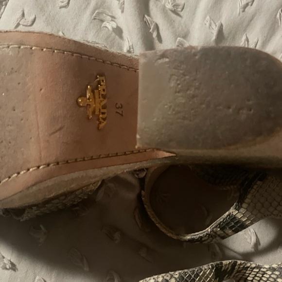 Prada wedges size 37 - Picture 9 of 10